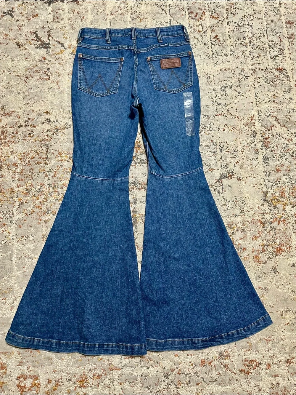 Wrangler Retro high rise flare jeans size 27 x 30 - Picture 14 of 15